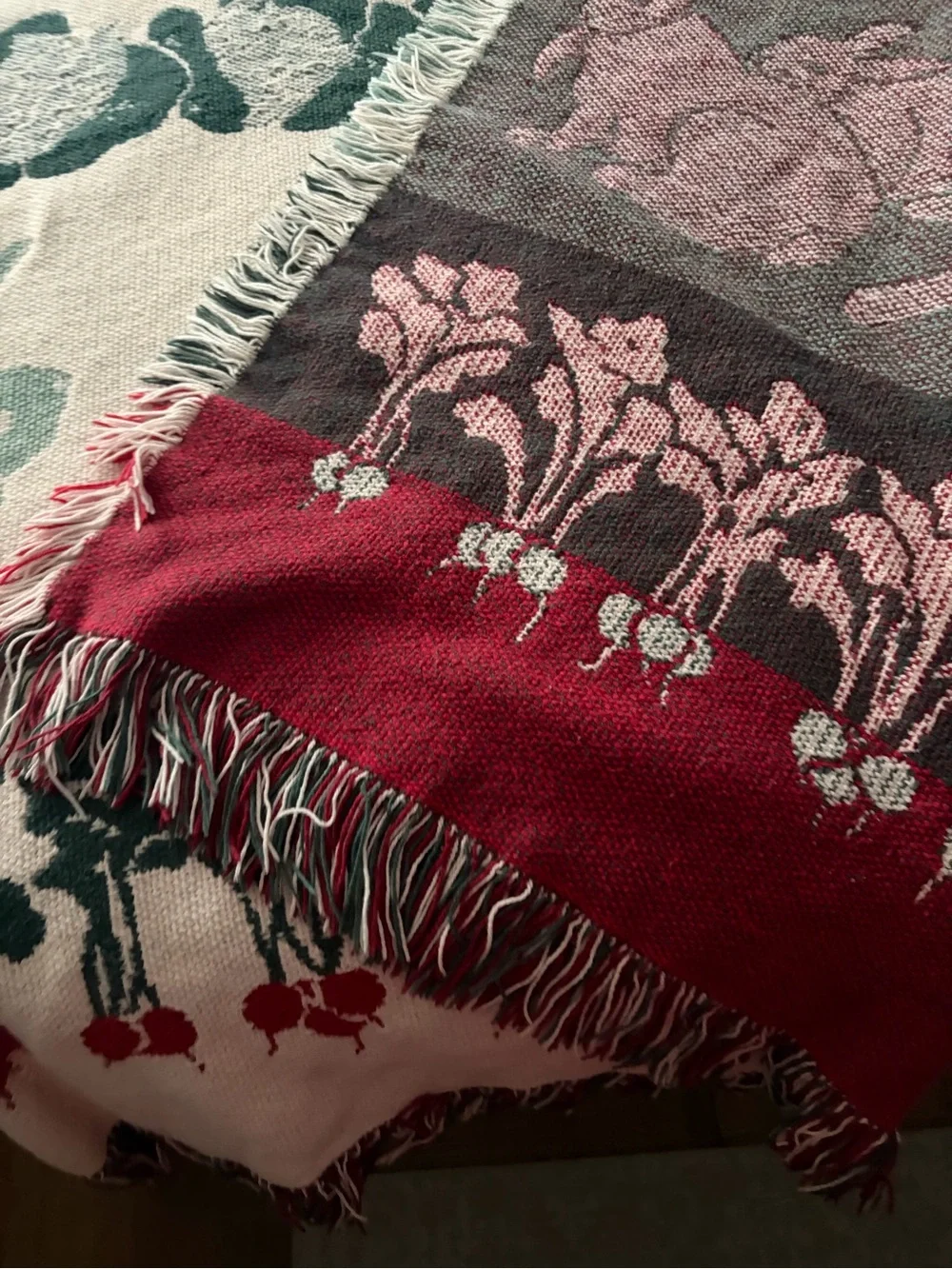 Rabbit & vegetable Cotton fringe edge Throw Blanket in Mint and Coral
